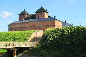 Замок Хямеенлинны и национальный парк Ауланко