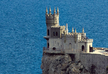 Дворцы и крепости Крыма